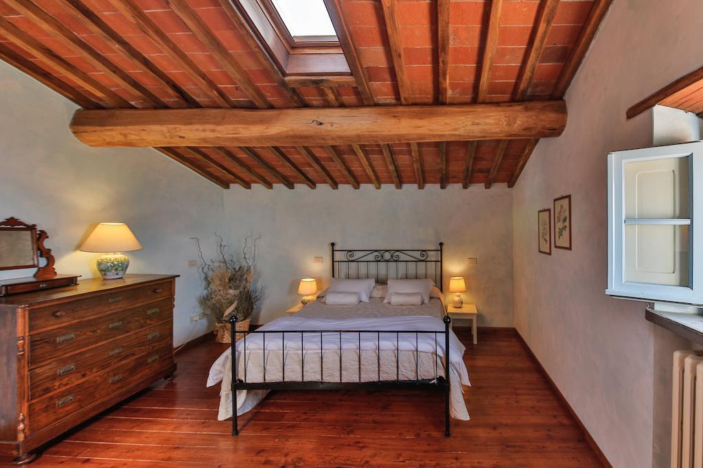 Odina Agriturismo Loro Ciuffenna Zimmer foto